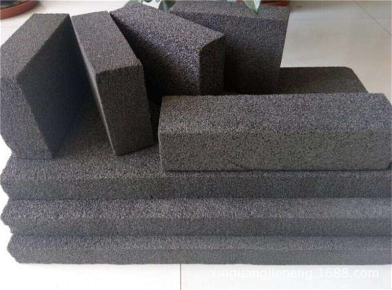 泡沫玻璃(lí)闆