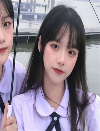 罗曼史:妈妈的朋友 电影-电影恋爱中的女人